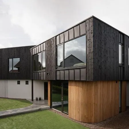 Exclusive Luxury - Walking Distance To Ons 2024